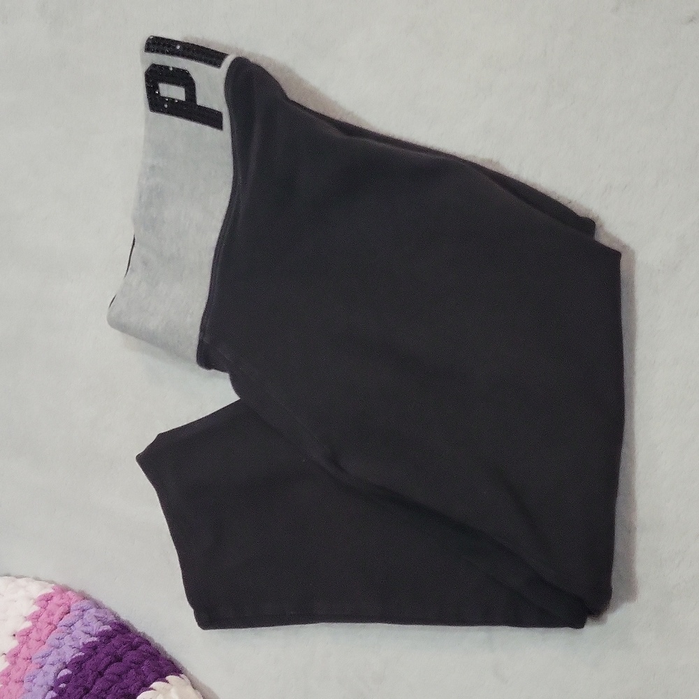 Victoria's Secret PINK Yoga Capri Leggings
